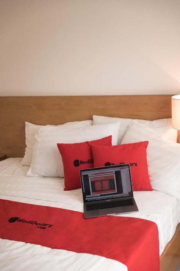 Hotel RedDoorz Plus&Cloud 9 Quang Trung Ho-Chi-Minh-Stadt Exterior foto